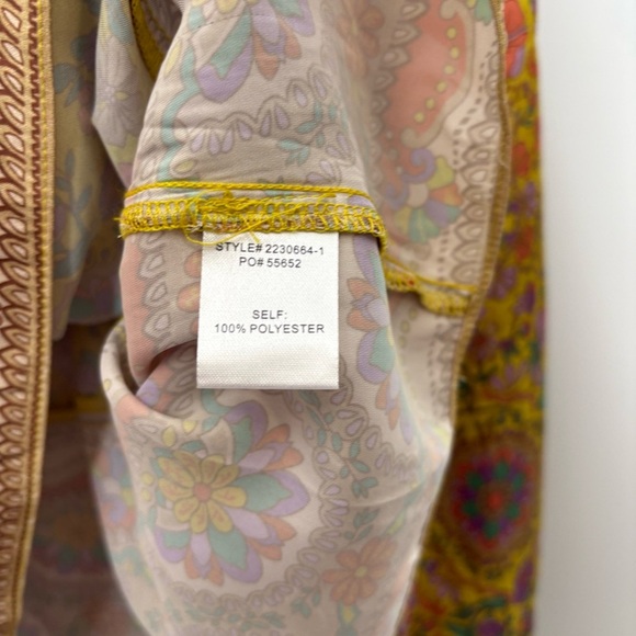 Current Air Floral Multicolor Women's Blouse - Picture 5 of 7